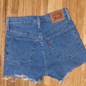 Levi’s jean shorts size 24